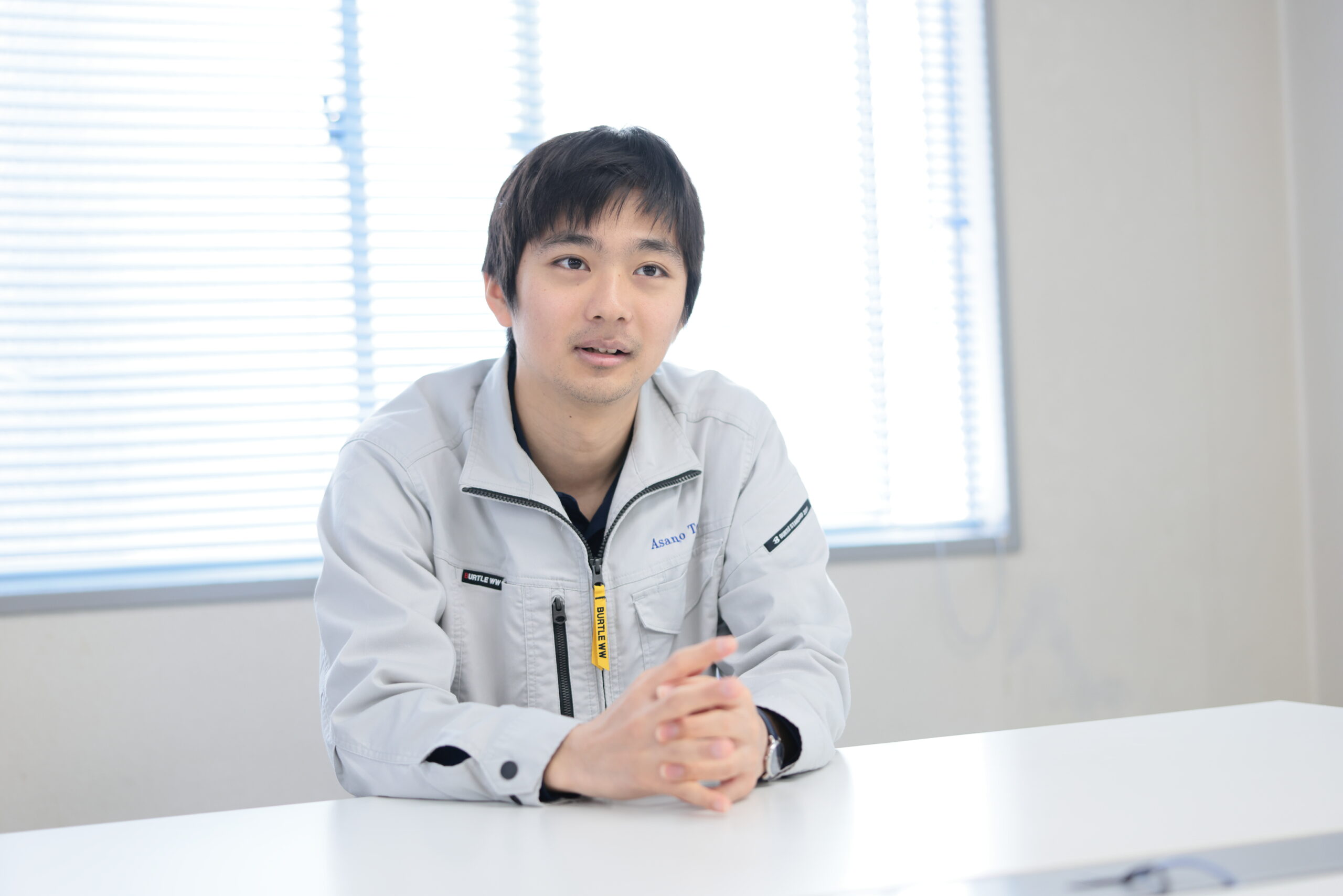 当時の苦い想い出を語る相澤さん